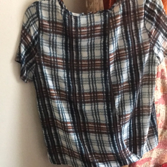 ANTHROPOLOGIE plaid Maeve top with unique back - Picture 6 of 6